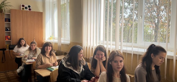 З турботою про ментальне здоров’я: творчість, що об’єднує